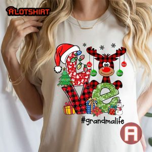 Personalized Love Grandma Life Reindeer Christmas Shirt For Mom